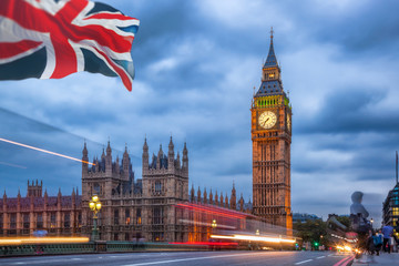 Obraz premium Big Ben i Houses of Parliament w nocy, Londyn, Wielka Brytania