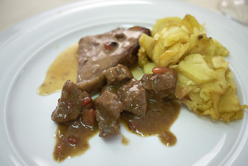 Roasted podolica meat with roasted potatoes