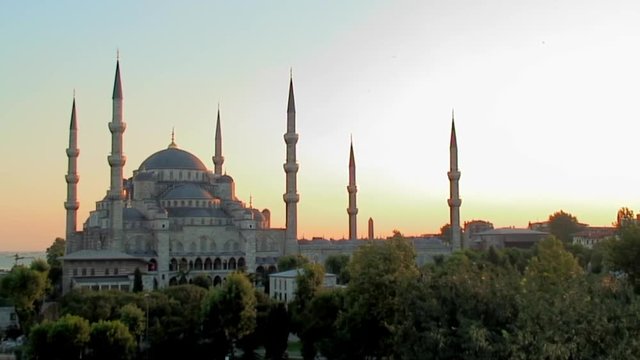 Istanbul: Hyper-Exposed Pan of Mosques