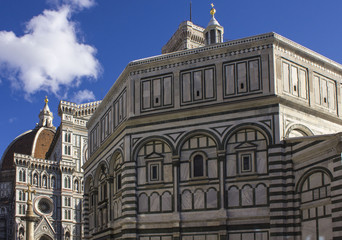 Fototapeta na wymiar Architectural detail of Florence Duomo and its baptistery