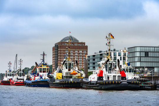 Bugsier Schlepper im Hamburger Hafen