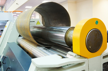 roller bending hydraulic machine for metal sheets