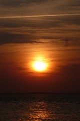 Fototapeta na wymiar Summer Ocean sunrise reflection