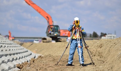 建設工事・監督・測量 