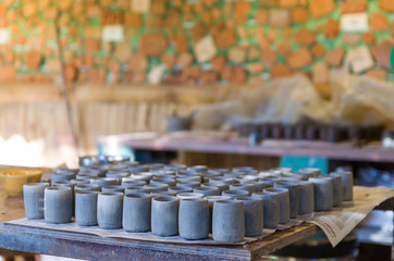 Tools on the bench to sculpt in clay