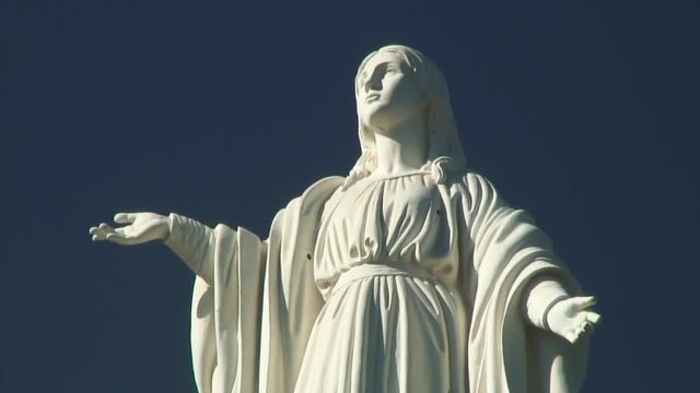 Statue of Virgin Mary Under Daylight, Santiago