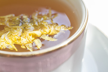 green tea with chrysanthemum