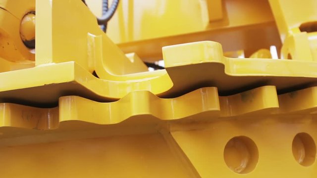 Hydraulic piston system for tractors, bulldozers, excavators. details of construction equipment