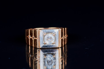 gold men's ring