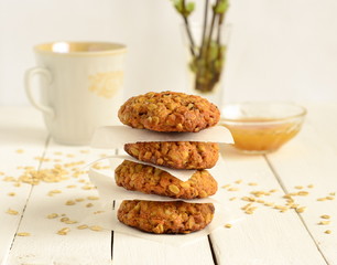 Oatmeal cookies with carrots and walnuts