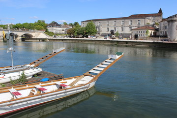 Fototapeta na wymiar front de Charente - Cognac