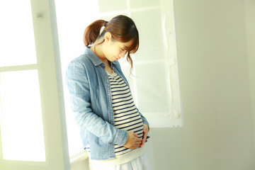 若い妊婦