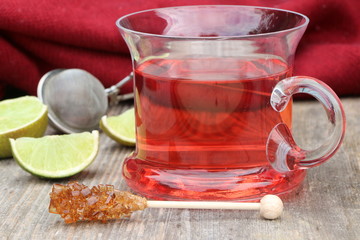 Tea-Time, Tee, Malventee mit Limette und Kandis