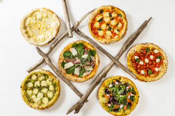 ピッツア　Italian home-made pizza