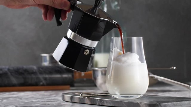 Espresso Zubereitung (milch Cappuccino)