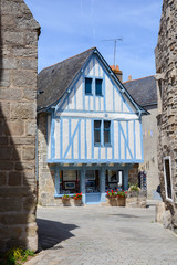 Ville de Guérande en Loire-Atlantique en Bretagne - obrazy, fototapety, plakaty