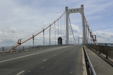 Fototapeta na wymiar Pont suspendu à Danang au Vietnam