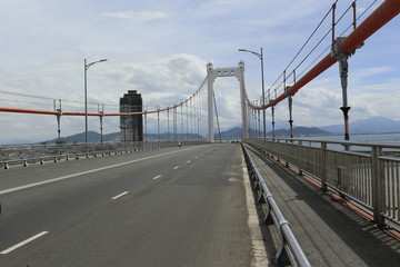 Fototapeta na wymiar Pont suspendu à Danang au Vietnam