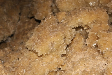  Beautiful crystals of karst caves