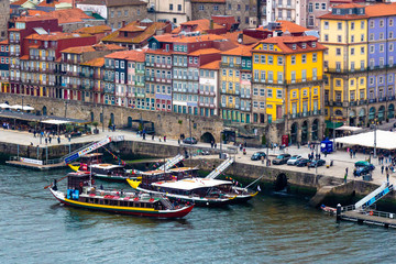 Fototapeta na wymiar Ribeira Colors and Douro River
