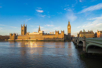 Fototapeta na wymiar Houses of Parliament and Big Ben in morning light London, UK