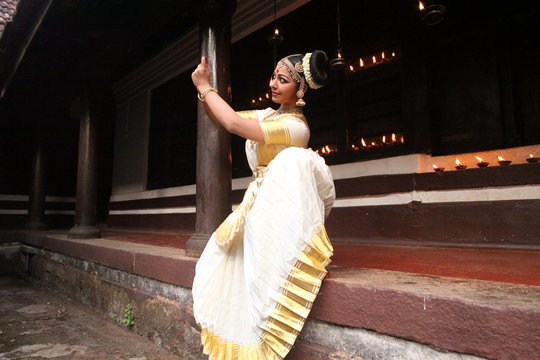 mohiniyattam or dance of the enchantress is the classical dance form of kerala,distinct for the graceful body movements