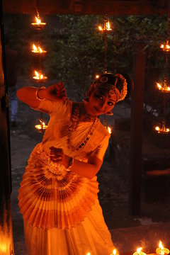 mohiniyattam or dance of the enchantress is the classical dance form of kerala,distinct for the graceful body movements