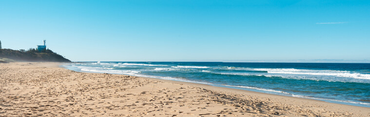 Fototapeta na wymiar The panoramic view on the ocean from Buddina beach in Sunshine Coast, Australia