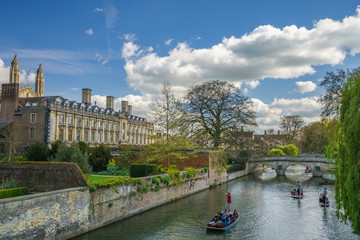 Beautiful Cambridge view, punting in Cambridge