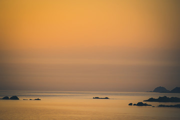 Fototapeta na wymiar Sardaigne au coucher de soleil
