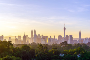 Fototapeta premium majestic sunrise over downtown Kuala Lumpur, Malaysia.