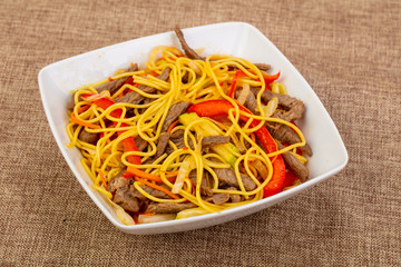 Wook noodle with beef and vegetables