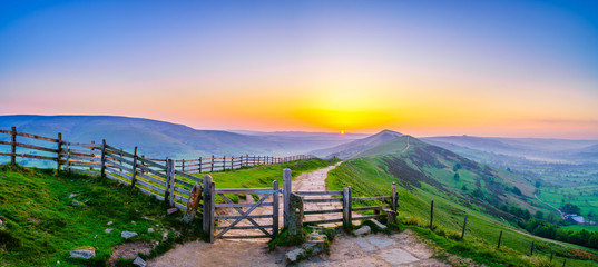 Beautiful sunrise near the Great Ridge at Mam Tor. Peak District. UK © Pawel Pajor