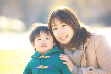 笑顔の親子