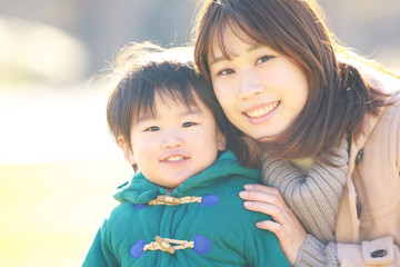 笑顔の親子