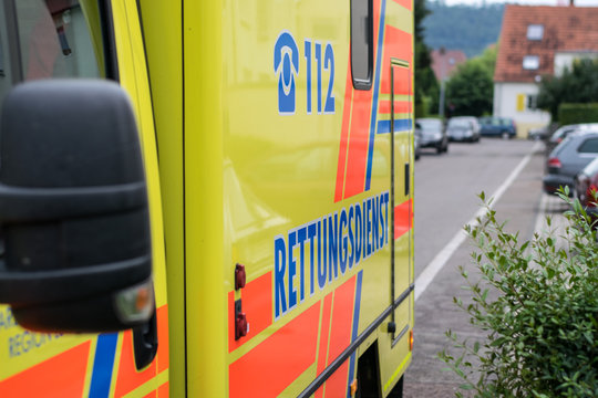Rettungswagen des ASB im Einsatz