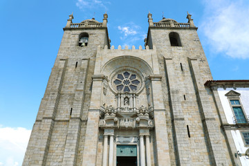 Fototapeta premium Porto Cathedral facade, Roman Catholic church in Portugal