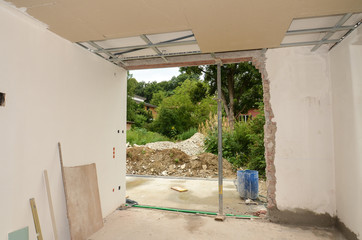 Durchbruch, Mauer