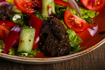 Salad with liver