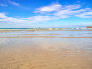 Fototapeta na wymiar Tropical Idyllic ocean Blue sky and beautiful sand on the beach,Holiday on the beach,Summer concept.Thailand
