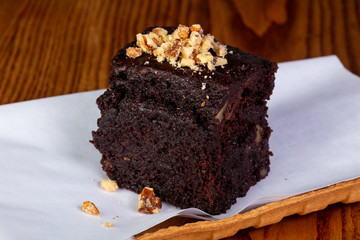 Brownie cake with nuts