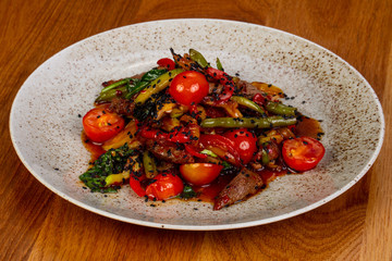 Beef with tomato