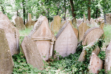 The old Prague Jewish cenetery