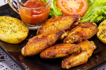 Fried chicken with fresh vegetable