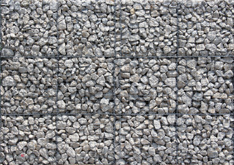 Gabions en grillage métallique avec pierres