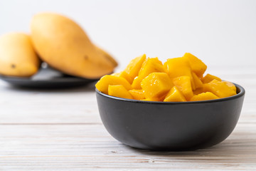 fresh and golden mangoes