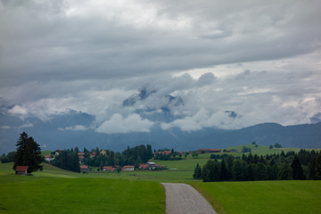Radtour im Allgäu vorbei an Schraden in der Nähe von Hopferau