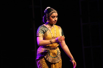 bharatha natyam is one of the eight classical dance forms of india.it is from the state of tamil nadu.