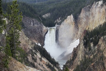 Beautiful Lower Falls &ndash; Yellowstone NP &ndash; USA