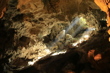 Caverne
